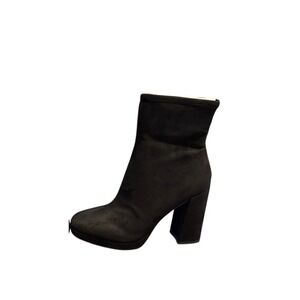 Steve Madden Black Suede Block Heel Ankle Boots – Size 11